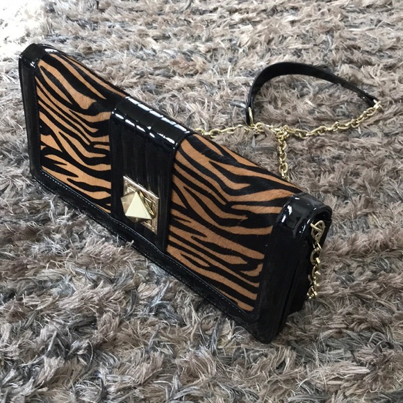 Animal print clutch/shoulder strap included - Picture 5 of 8
